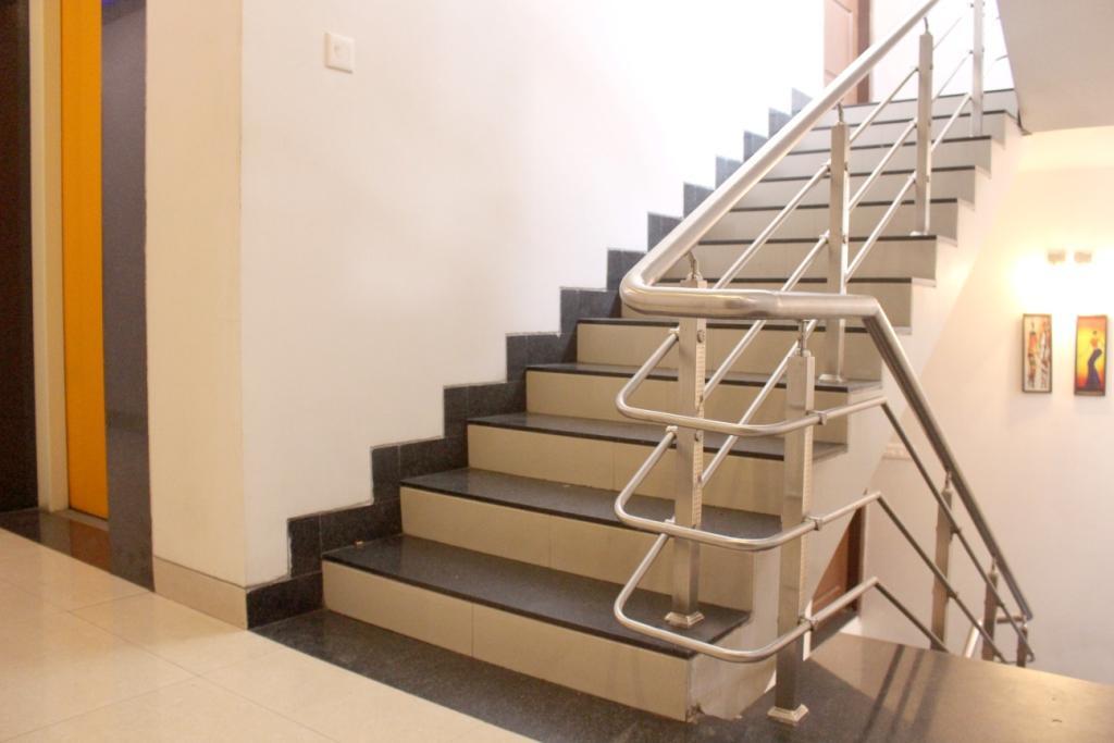 Hotel Aarya Inn Raipur  Luaran gambar