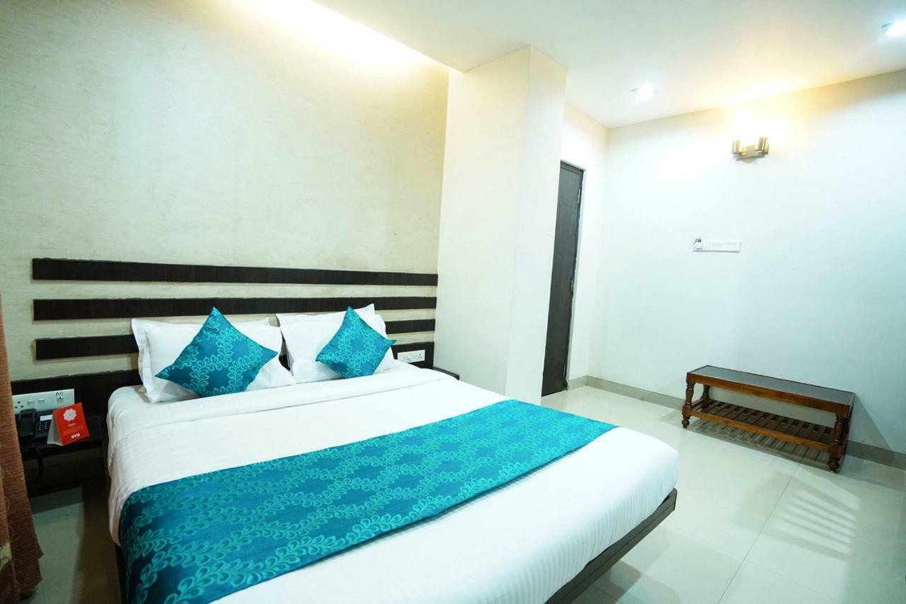 Hotel Aarya Inn Raipur  Luaran gambar