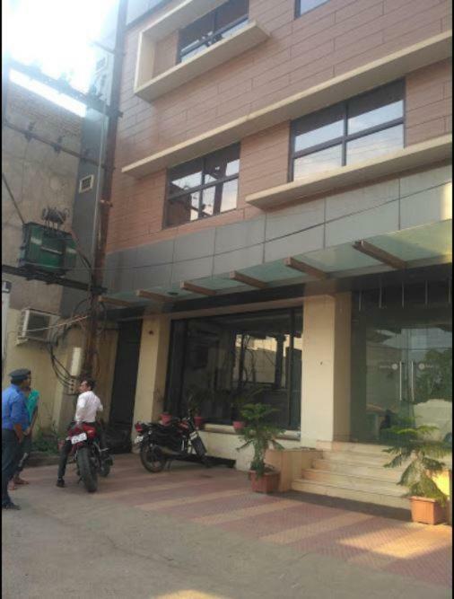 Hotel Aarya Inn Raipur  Luaran gambar